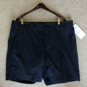Men’s Lululemon “Commission Short 9”